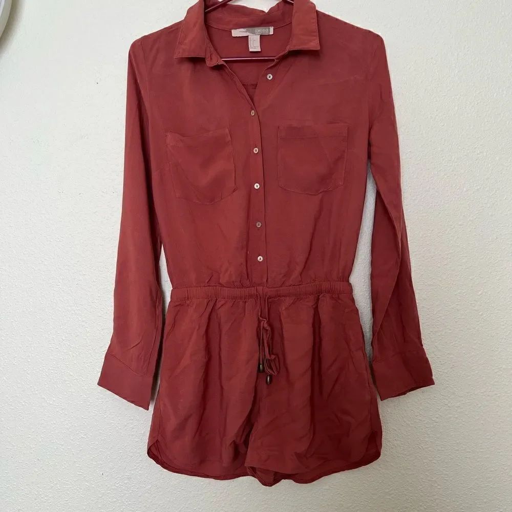 Forever 21 Long sleeve botton down Romper size S